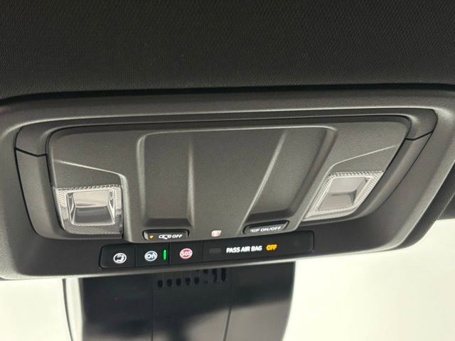 New 2026 Chevrolet Silverado 1500 LT w/ Z71 Off-Road Package image 32