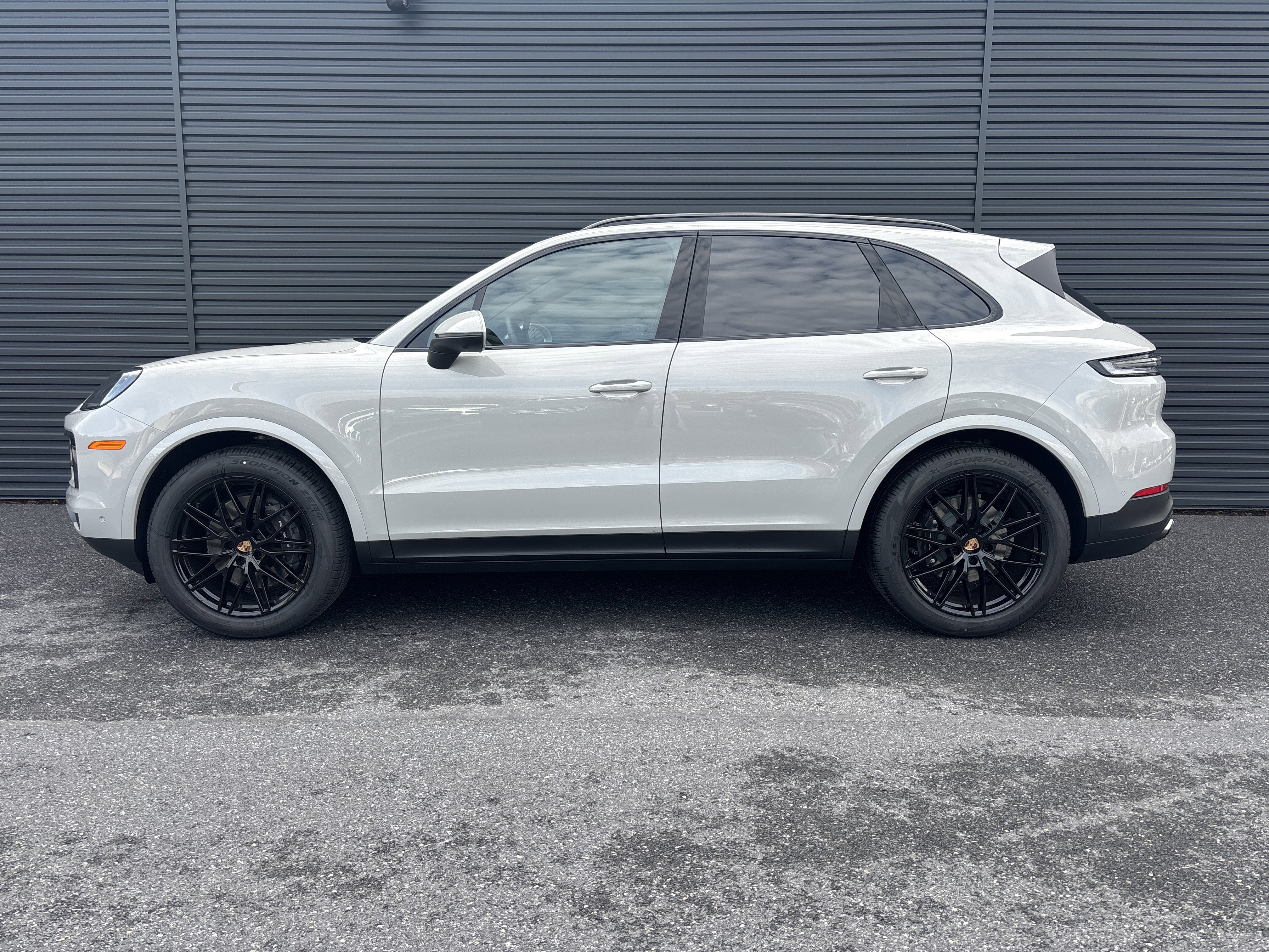 New 2026 Porsche Cayenne AWD/4WD image 2