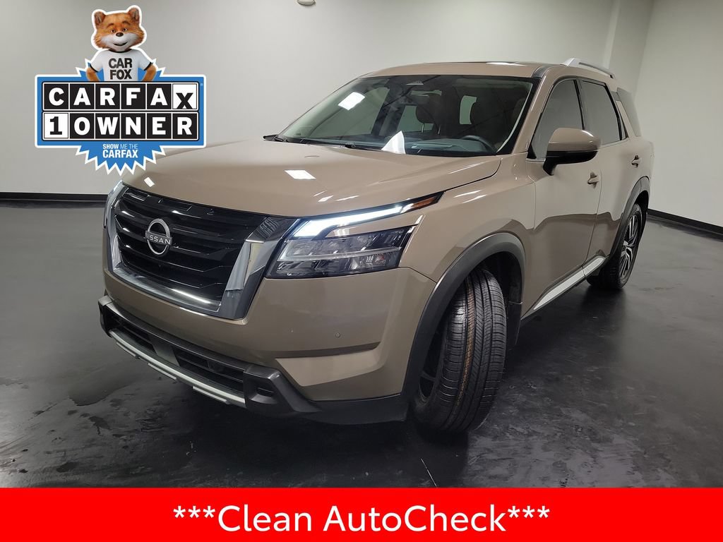 Used 2024 Nissan Pathfinder Platinum AWD/4WD image 4