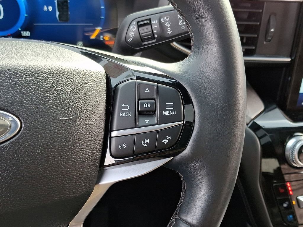 Used 2023 Ford Explorer Platinum w/ Technology Package image 25