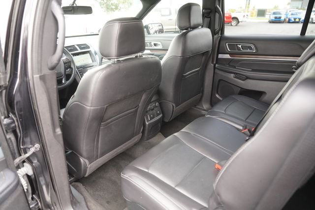 Used 2017 Ford Explorer Limited image 11