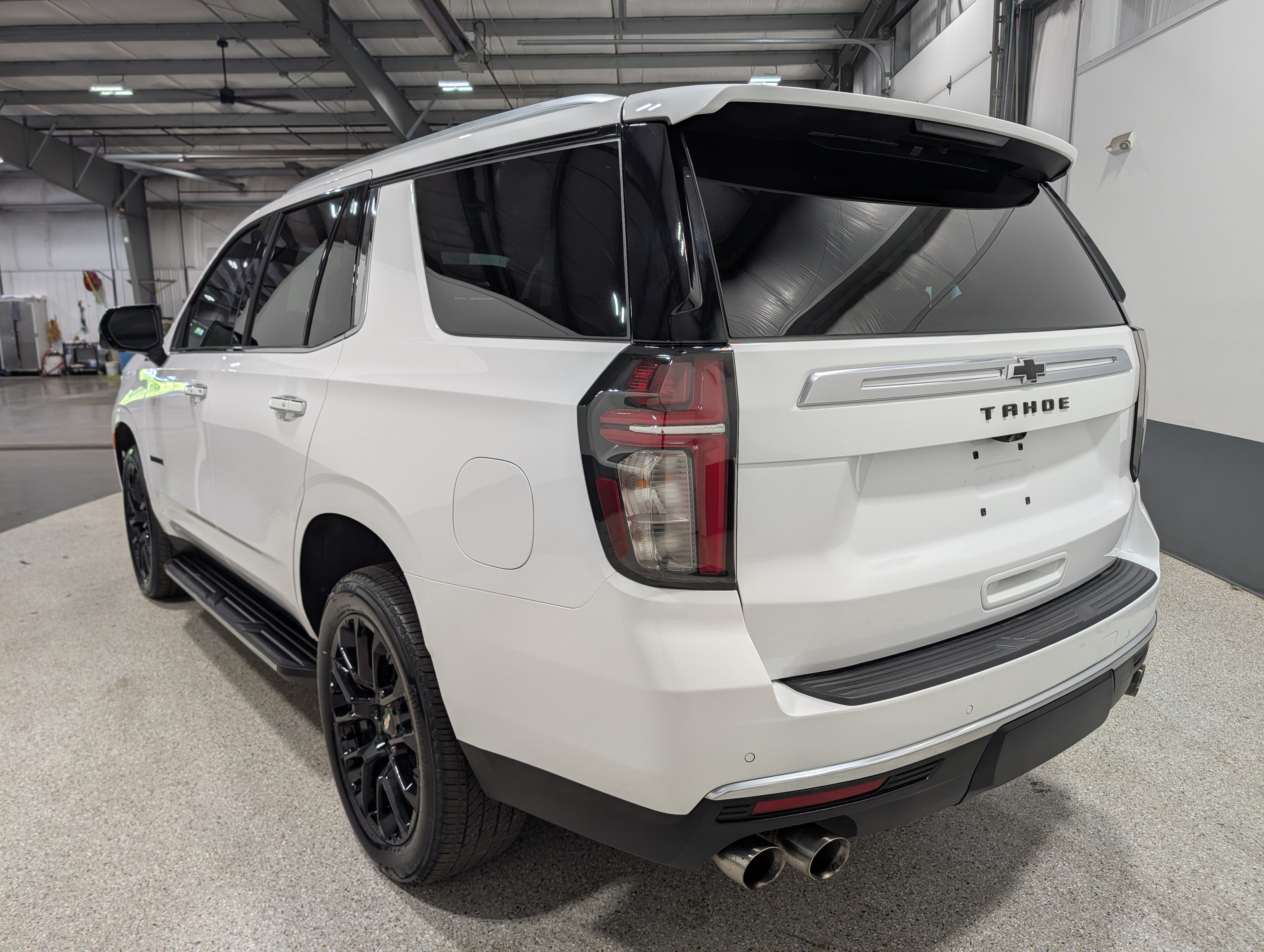 Used 2023 Chevrolet Tahoe High Country AWD/4WD image 4