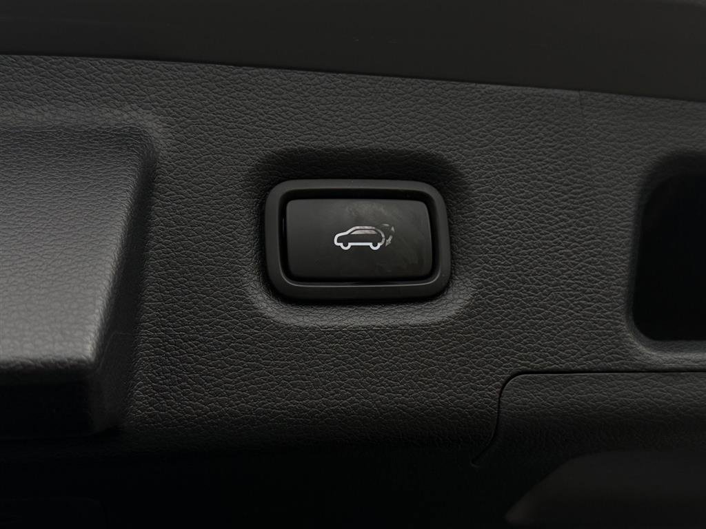 Used 2023 Hyundai Santa Fe SEL Premium image 29