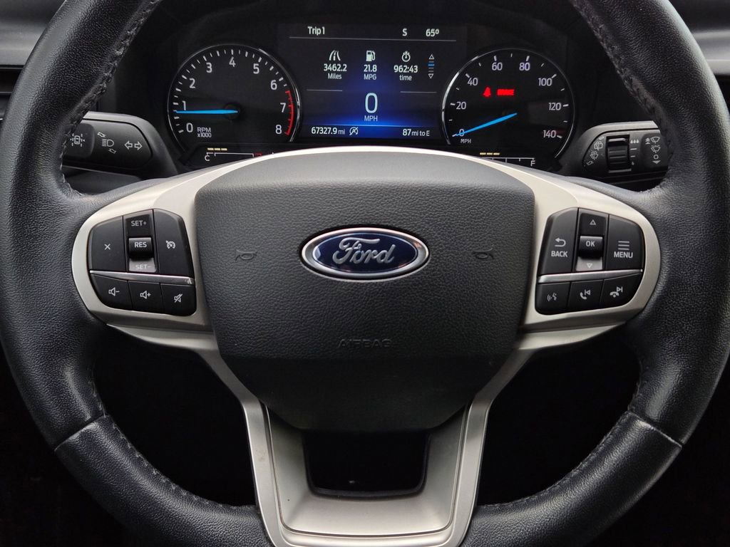 Used 2021 Ford Explorer XLT image 13
