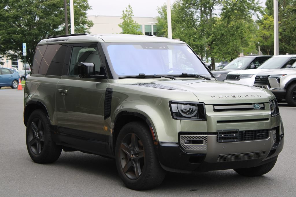 Used 2022 Land Rover Defender 90 X-Dynamic SE AWD/4WD image 2