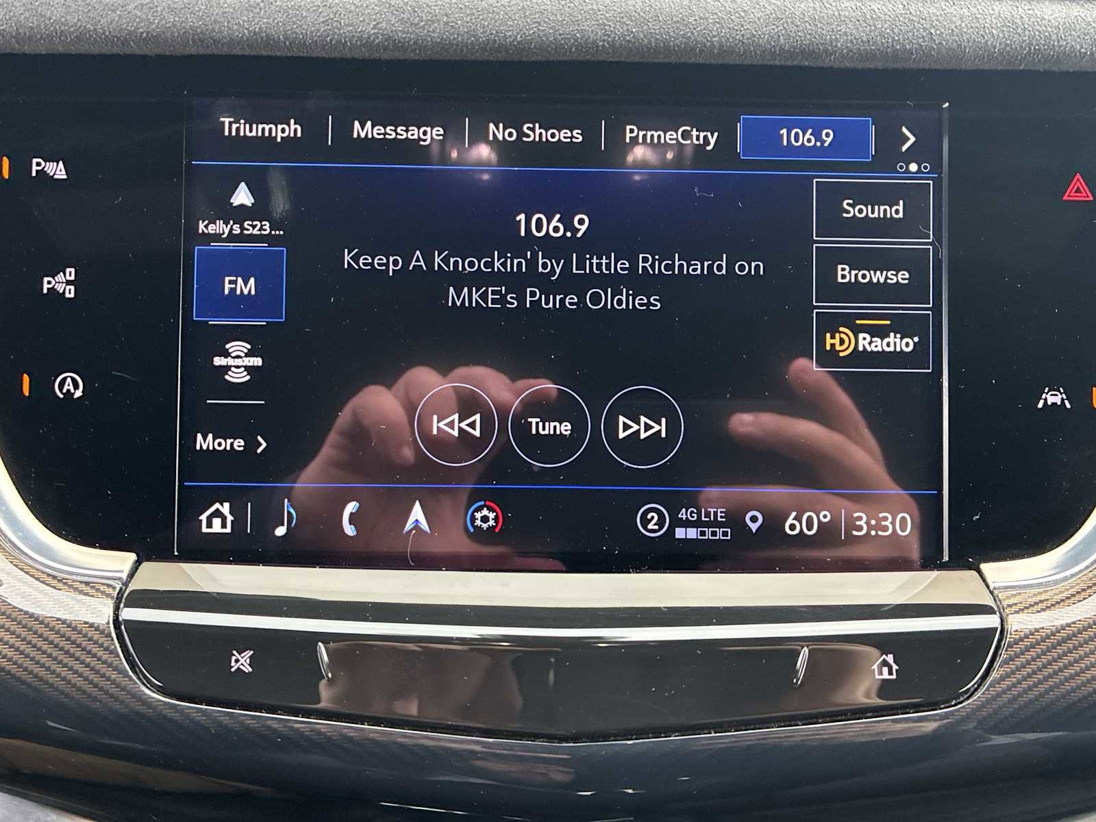 Used 2024 Cadillac XT6 Sport w/ Platinum Package image 13