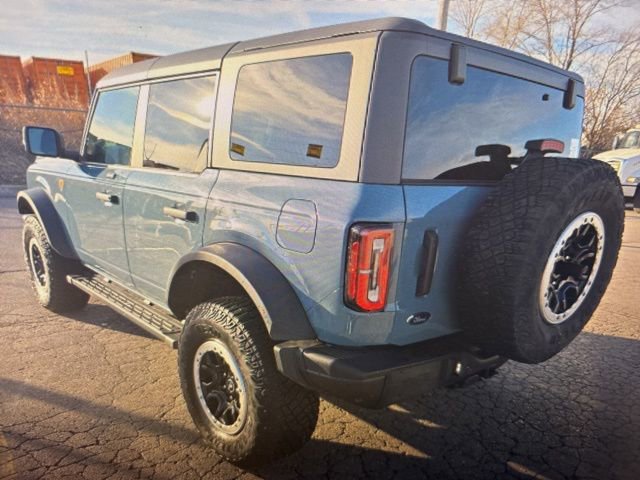 Used 2023 Ford Bronco Badlands image 14