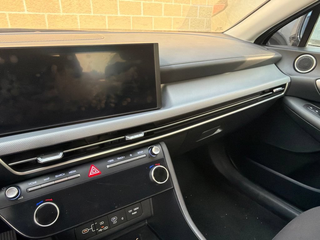 Used 2025 Hyundai Sonata SEL FWD image 14