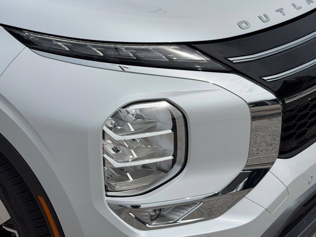 New 2026 Mitsubishi Outlander SE FWD image 9