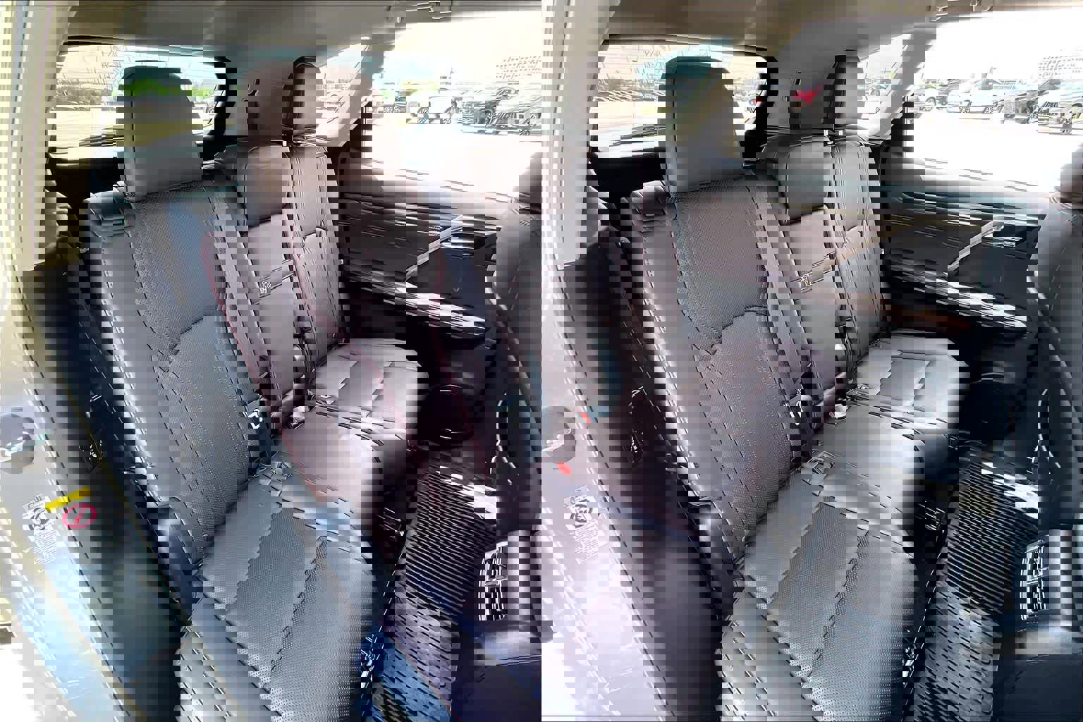 Used 2018 Lexus RX 350L FWD w/ Premium Package image 17