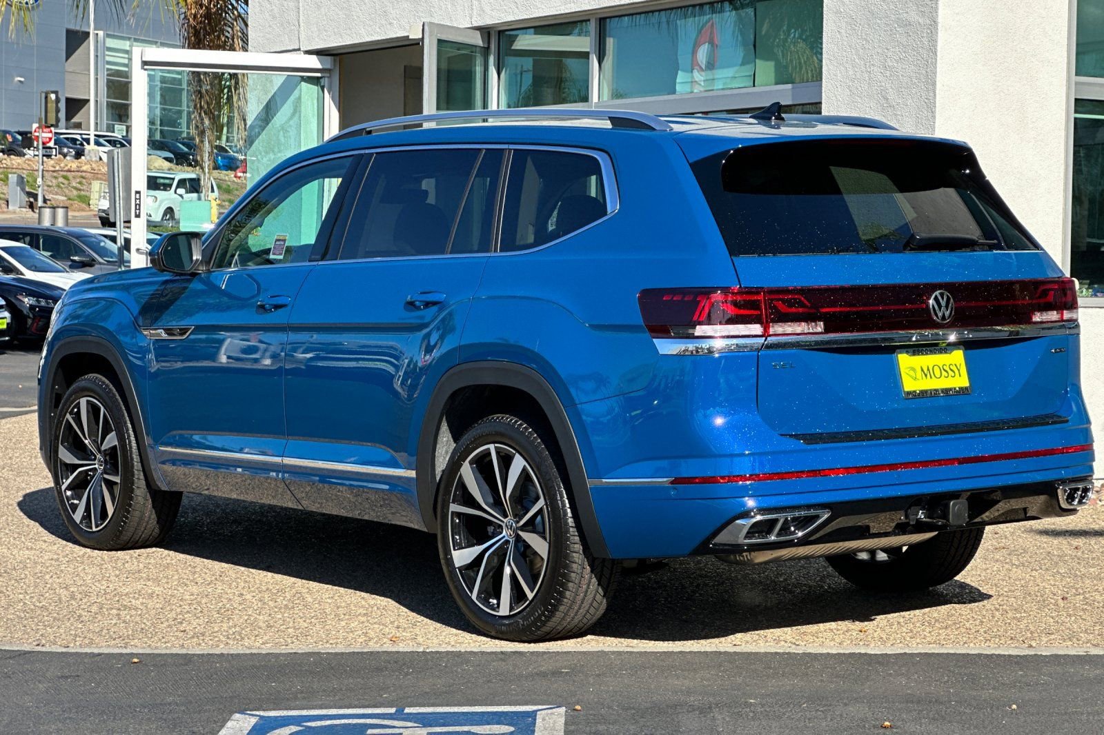New 2026 Volkswagen Atlas SEL Premium R-Line image 6