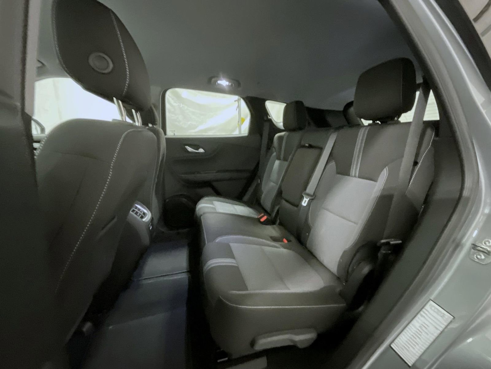 Used 2025 Chevrolet Blazer LT AWD/4WD image 18