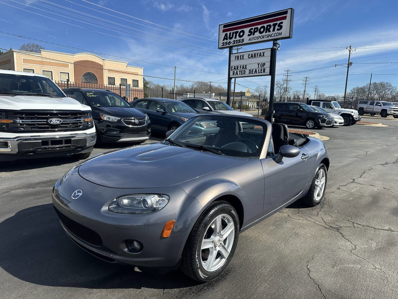 Used 2008 MAZDA MX-5 Miata Sport image 9