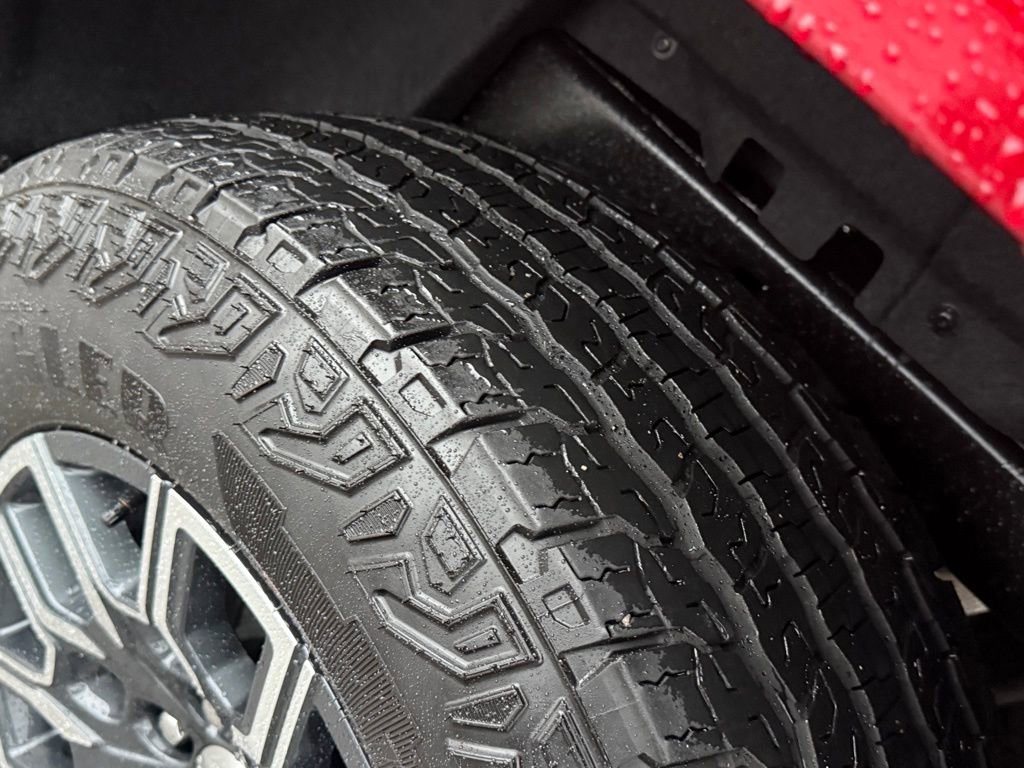 Used 2024 Chevrolet Colorado Z71 w/ Z71 Convenience Package 2 image 42