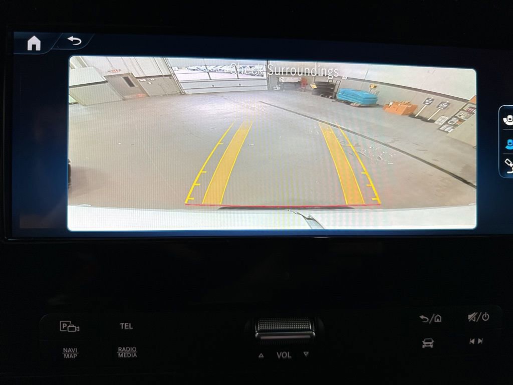 Used 2025 Mercedes-Benz Sprinter 3500 image 27