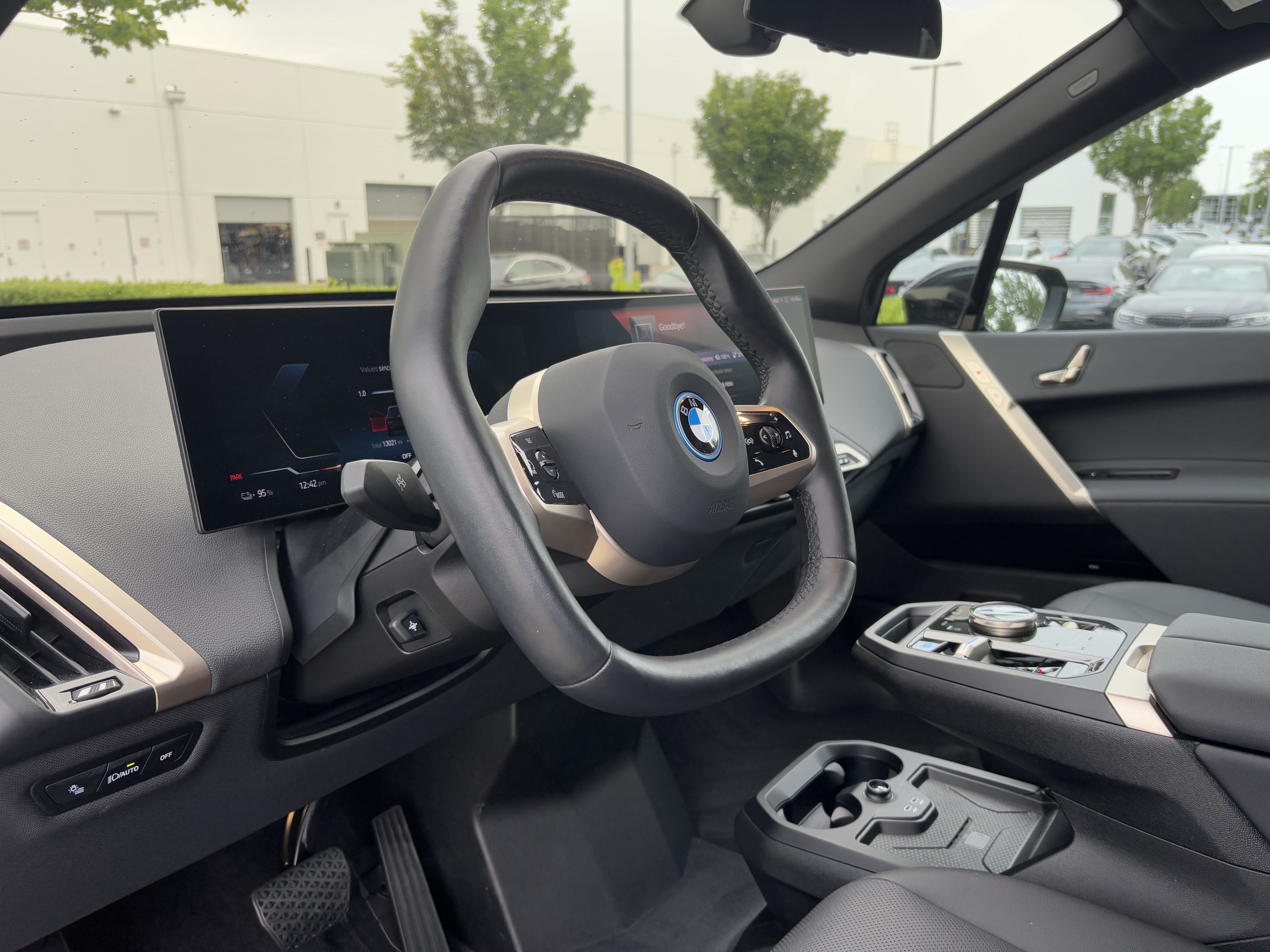 Certified 2023 BMW iX xDrive50 AWD/4WD image 16