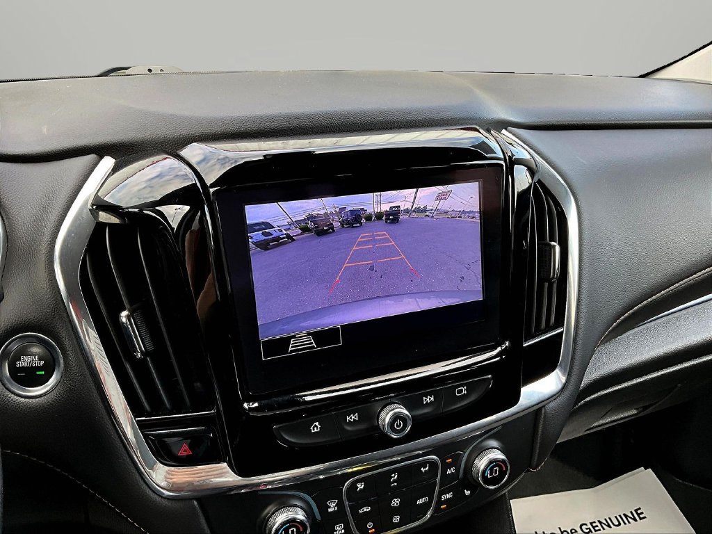 Used 2020 Chevrolet Traverse LT AWD/4WD image 16