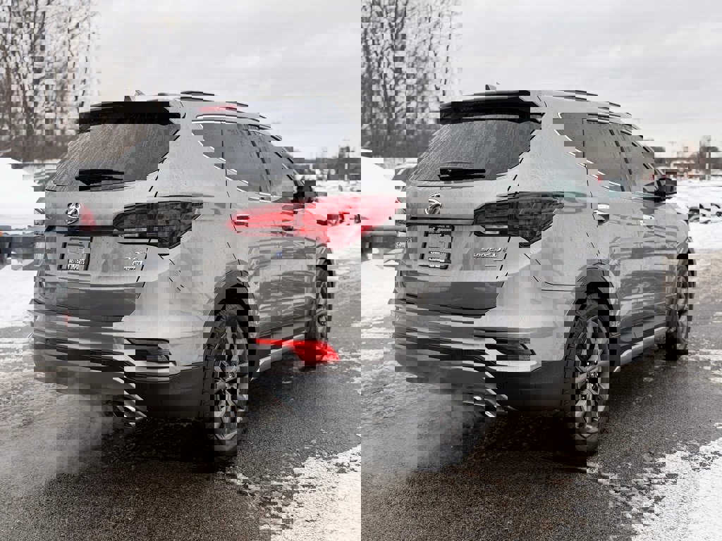 Used 2017 Hyundai Santa Fe Sport image 6