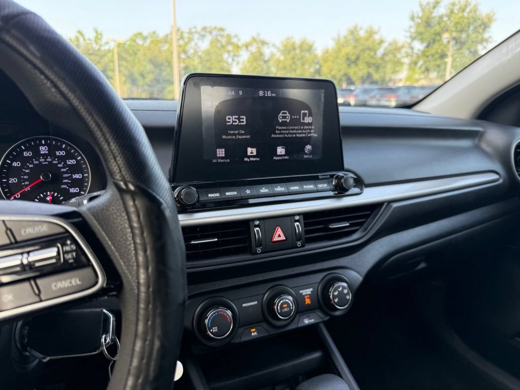 Used 2020 Kia Forte LXS FWD image 24