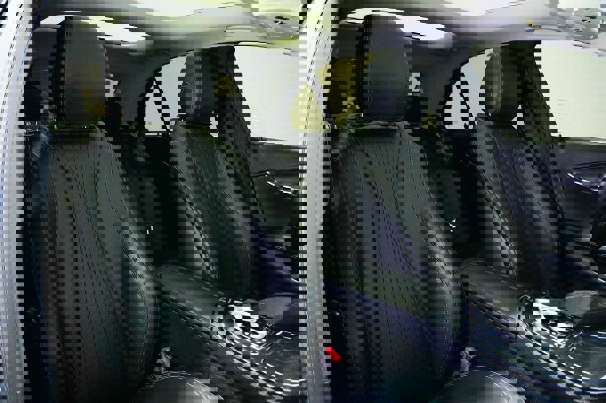 Used 2018 Mercedes-Benz E 300 image 23