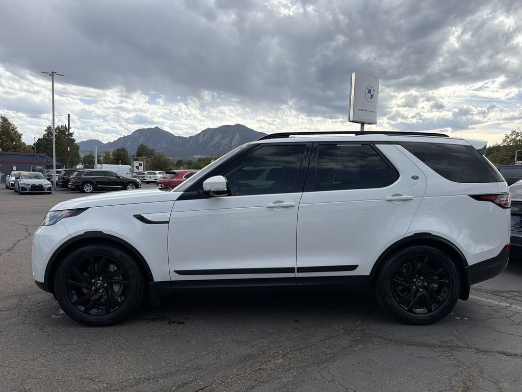 Used 2018 Land Rover Discovery HSE AWD/4WD image 5