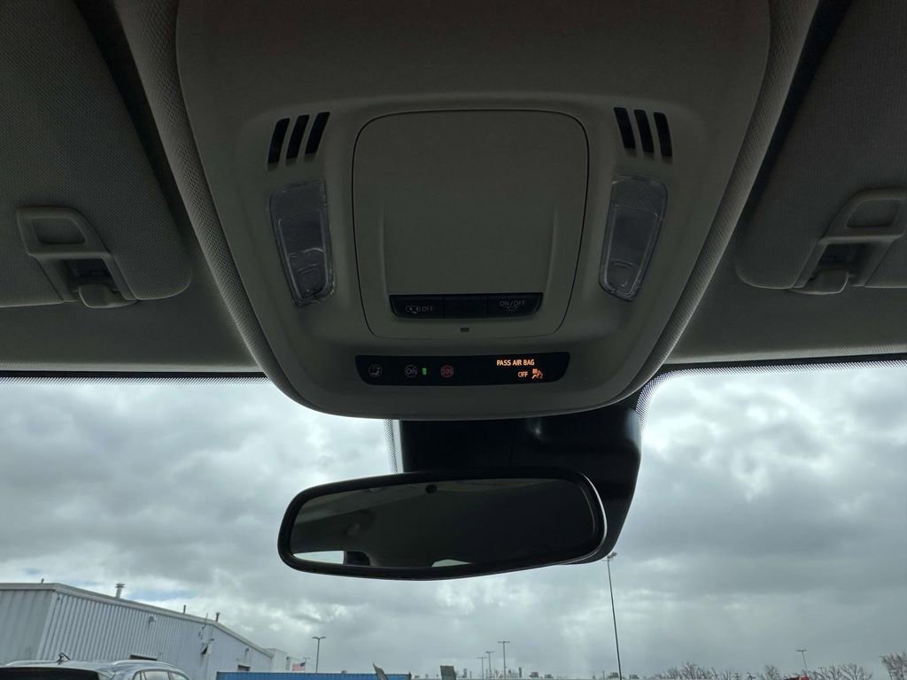 Certified 2023 Buick Envision Essence image 30