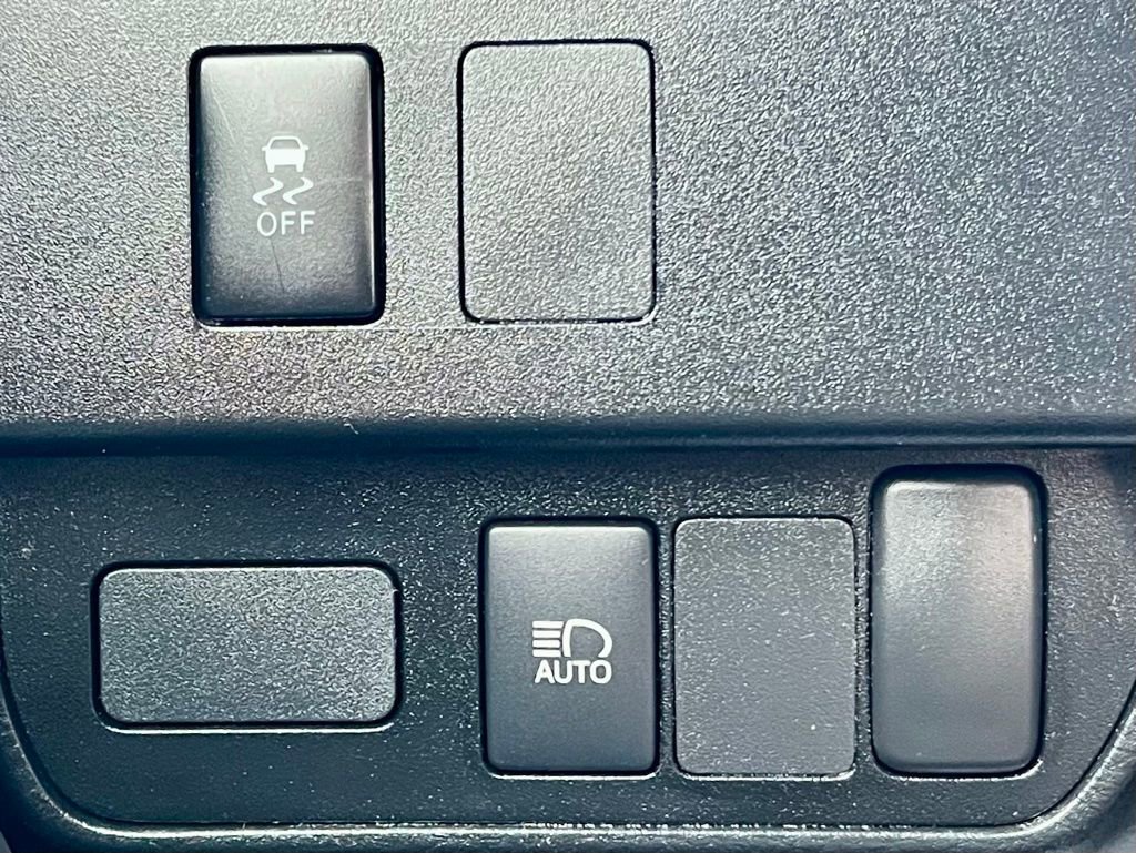 Used 2022 Toyota Tacoma SR image 19