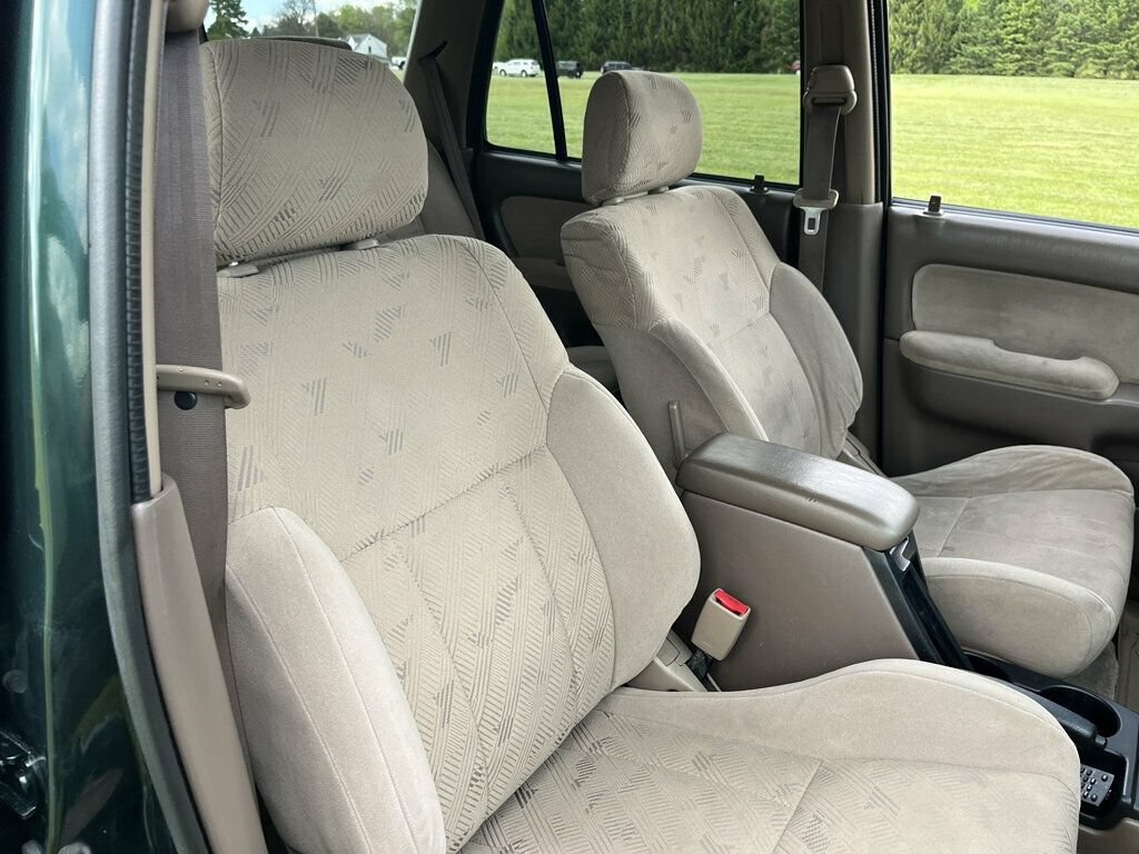 Used 2001 Toyota 4Runner SR5 AWD/4WD image 82