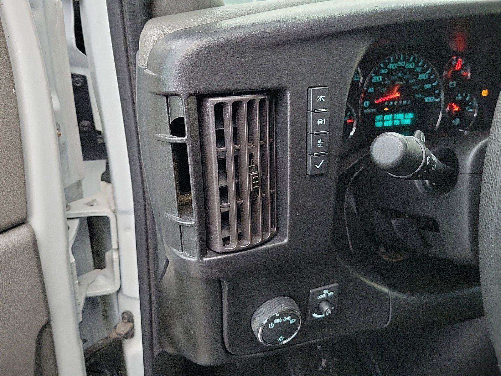 Used 2024 GMC Savana 2500 w/ Driver Convenience Package image 22