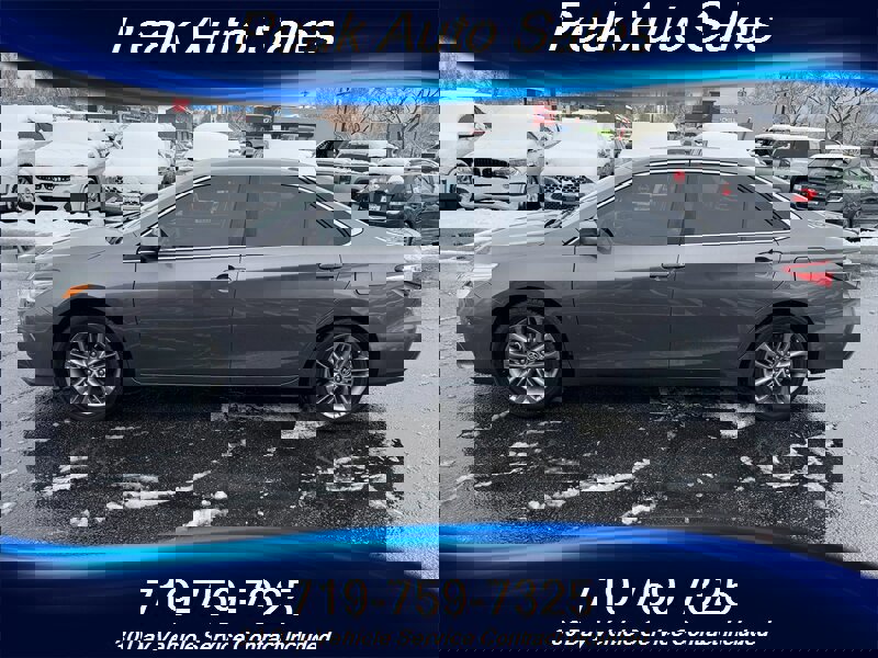 Used 2015 Toyota Camry SE image 4