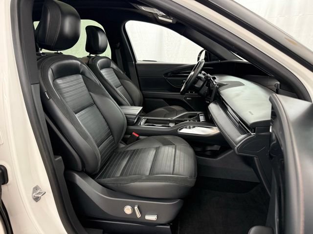 Used 2024 Lincoln Nautilus Reserve w/ Equipment Group 202A AWD/4WD image 28