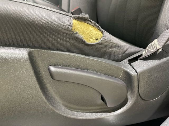 Used 2011 Jeep Liberty Sport image 12