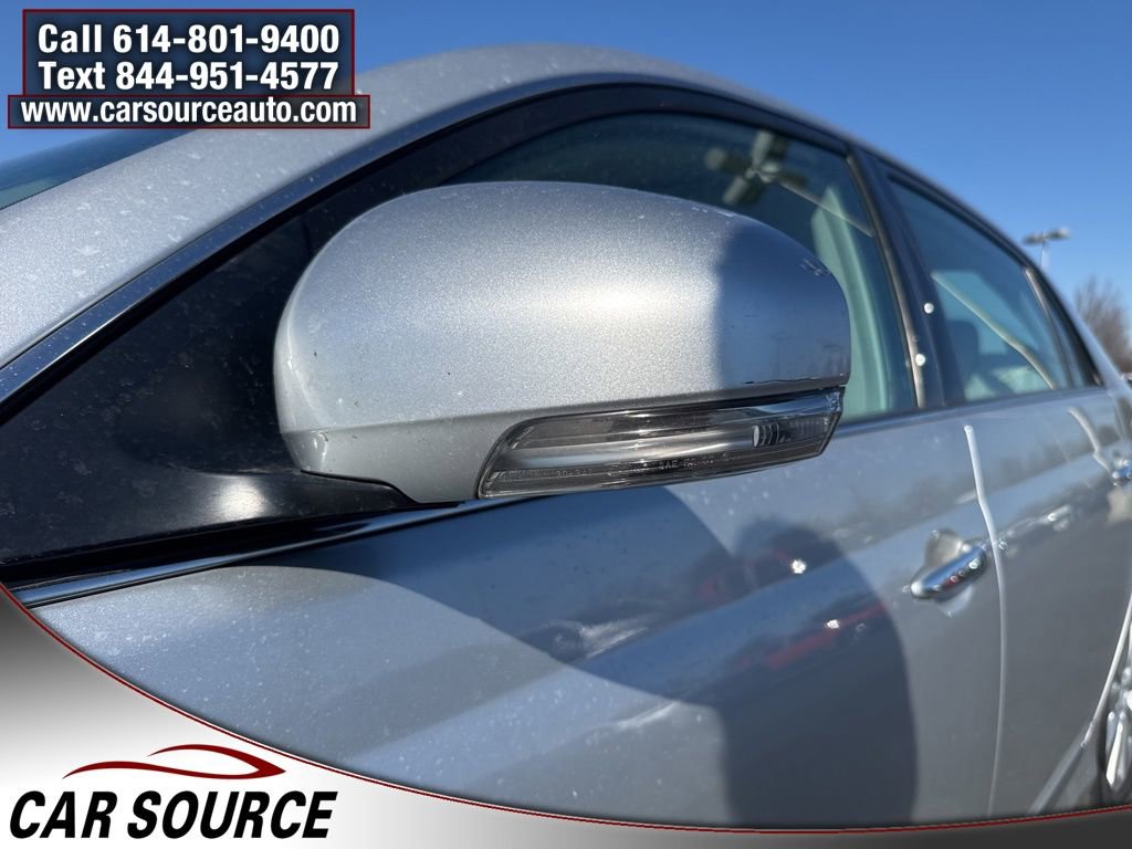 Used 2012 Toyota Avalon Limited image 3