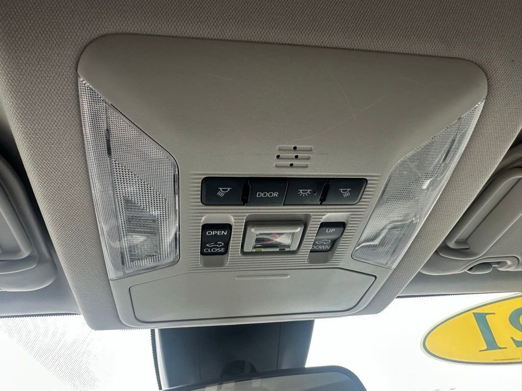 Used 2022 Toyota RAV4 XLE w/ Convenience Package image 34