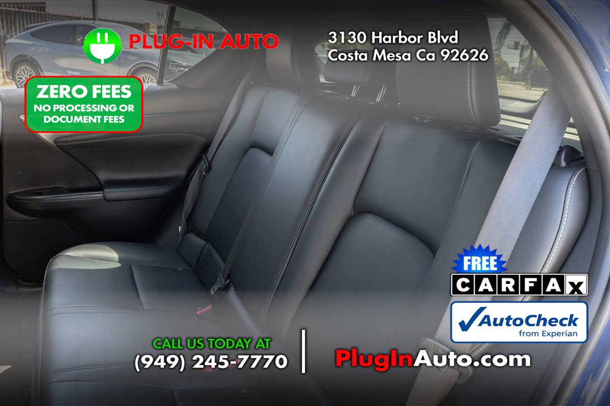 Used 2016 Lexus CT 200h w/ Navigation Package FWD image 13