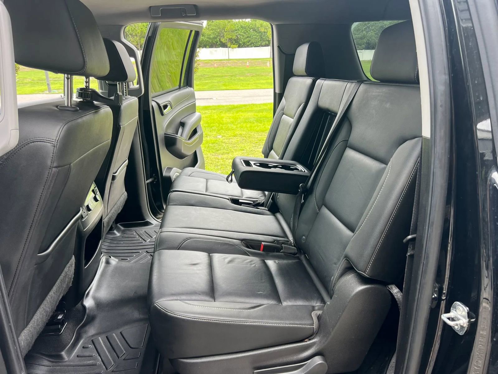 Used 2019 Chevrolet Suburban LT AWD/4WD image 12