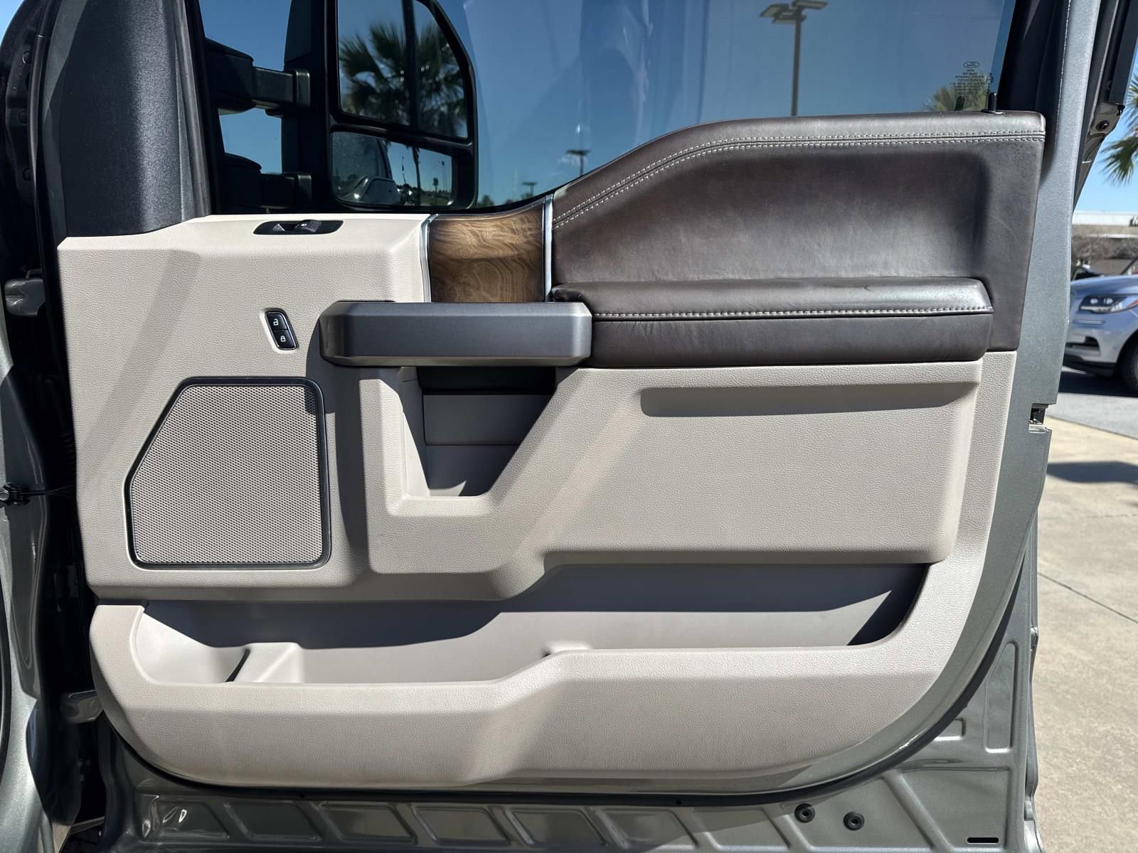 Used 2019 Ford F250 Limited w/ FX4 Off-Road Package image 15