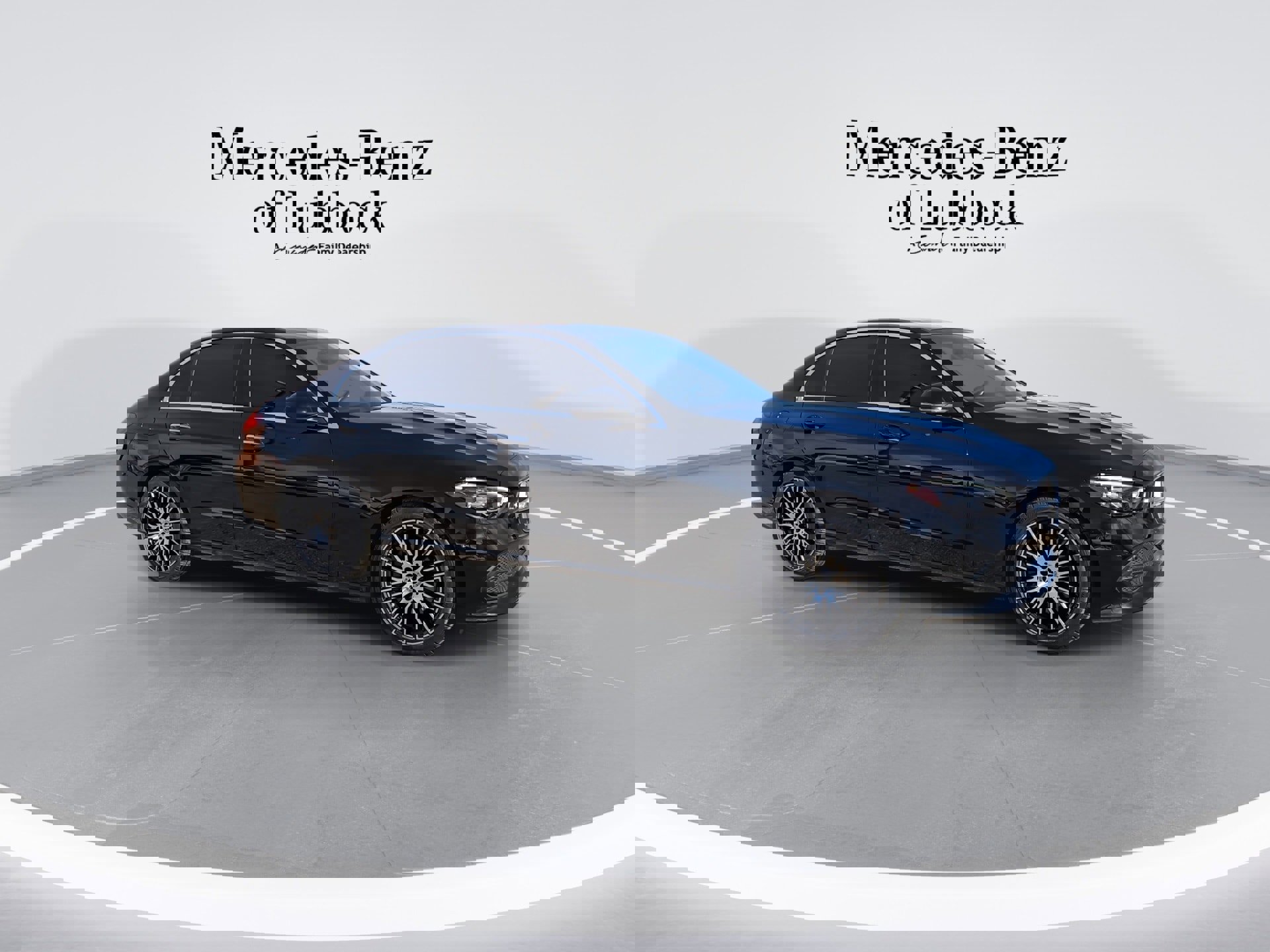 Used 2024 Mercedes-Benz C 300 Sedan image 2