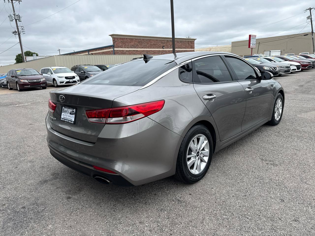Used 2016 Kia Optima LX FWD image 6