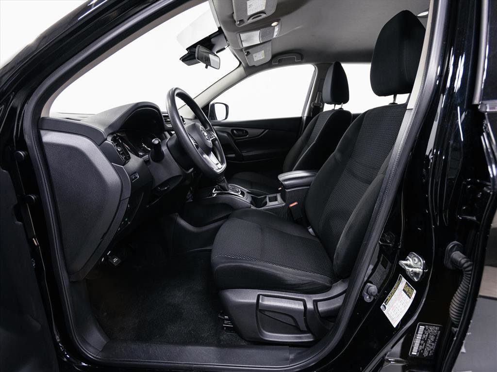 Used 2021 Nissan Rogue Sport S image 4