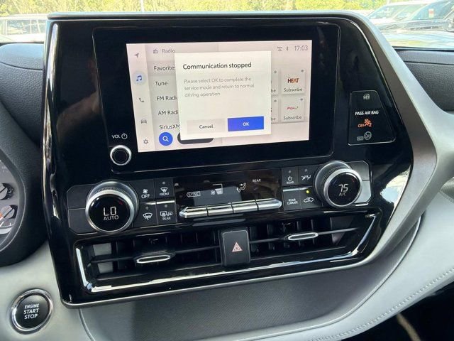 Used 2023 Toyota Highlander L image 29