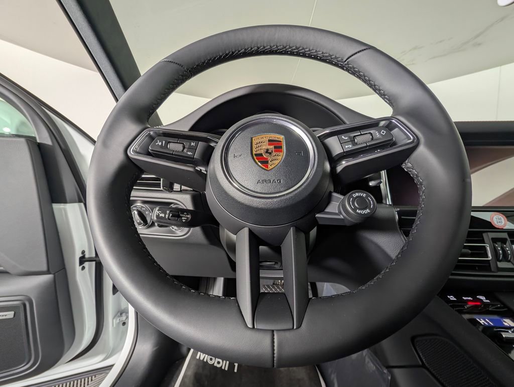 New 2026 Porsche Macan S image 31