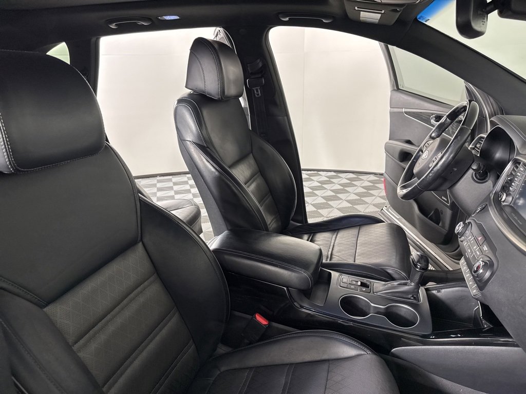 Used 2017 Kia Sorento SX image 43