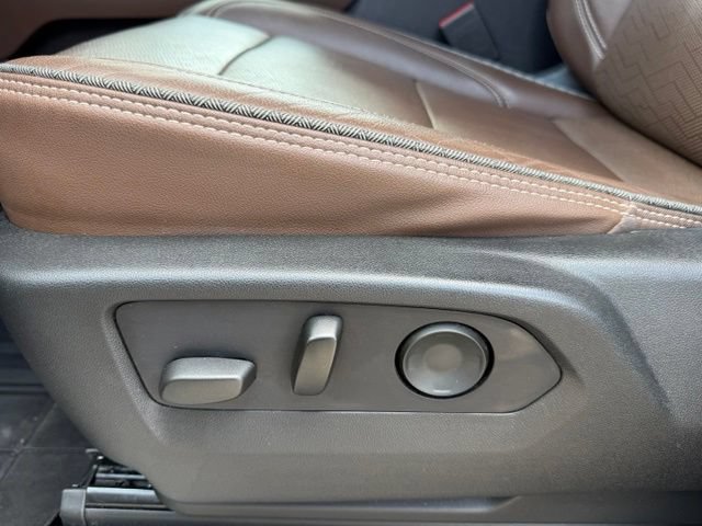Used 2021 Chevrolet Tahoe High Country RWD image 15