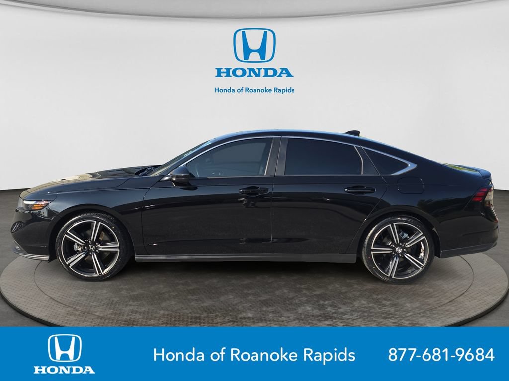 Used 2023 Honda Accord Sport image 2