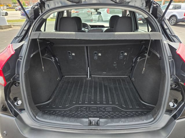 Used 2020 Nissan Kicks S FWD image 21