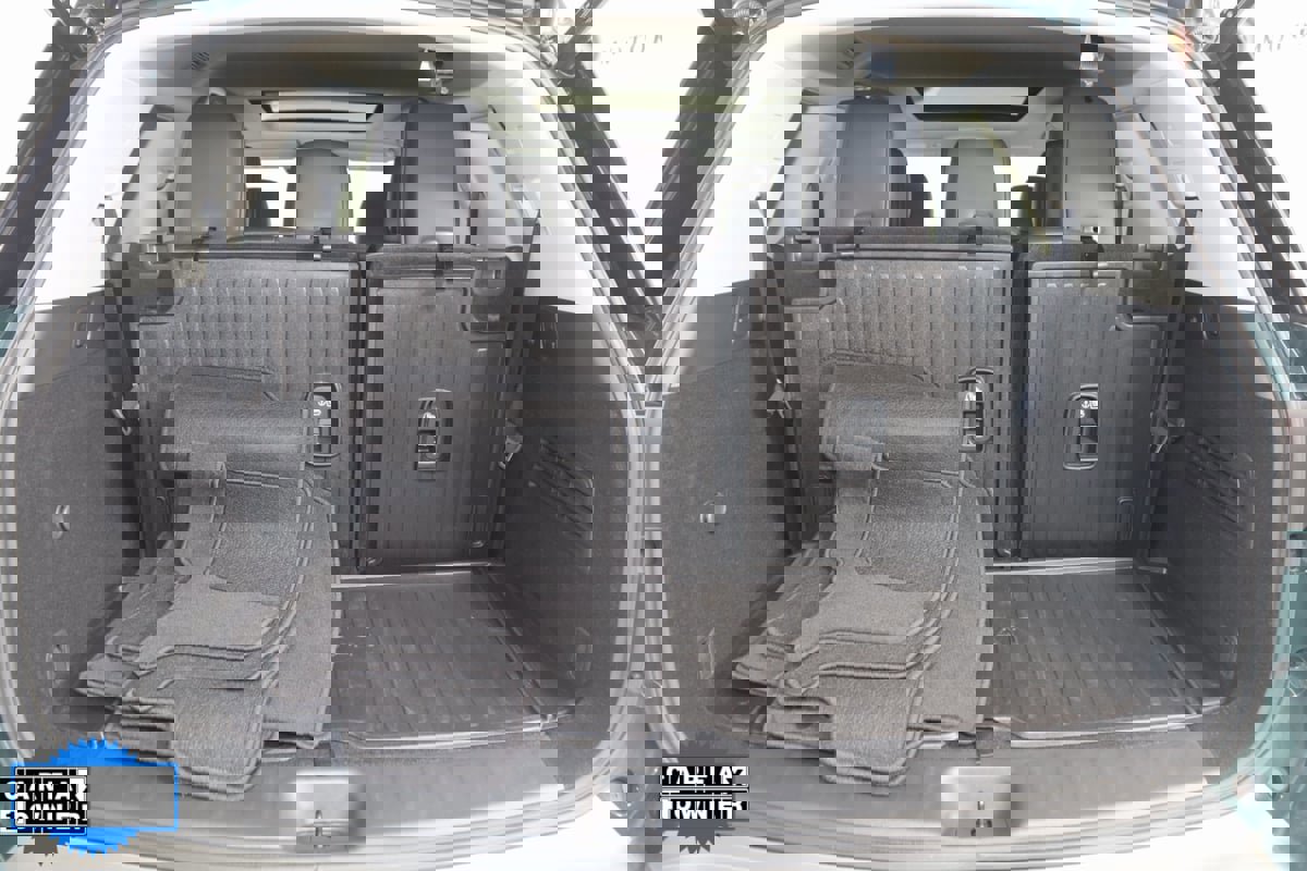 Used 2024 Nissan Pathfinder Platinum w/ Cargo Package image 51