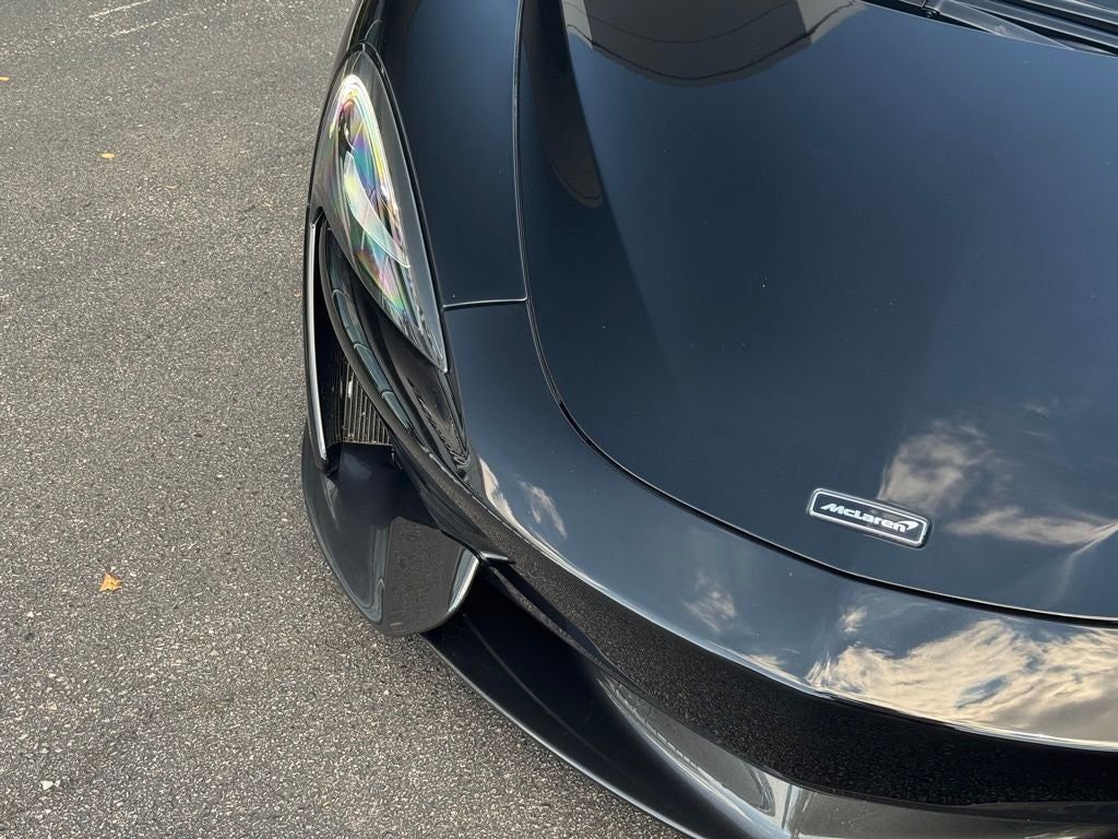 Used 2019 McLaren 570S Spider image 15