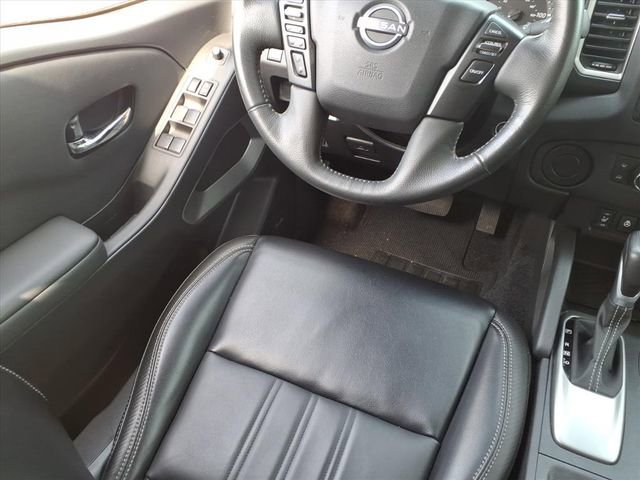 Certified 2024 Nissan Frontier SL image 25