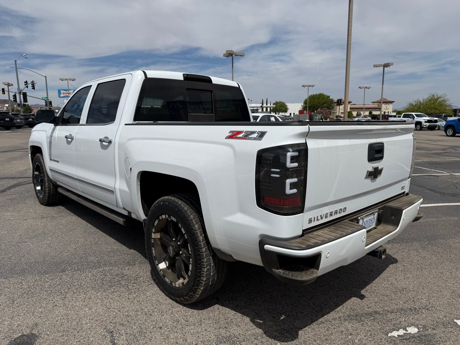 Used 2017 Chevrolet Silverado 1500 LTZ Z71 w/ LTZ Plus Package AWD/4WD image 10